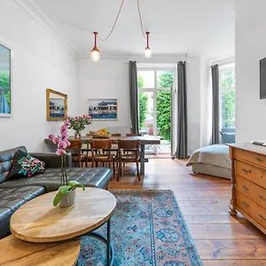 Apartment Großes Im Kiez, Berlin